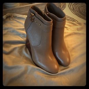 Brand new Tory Burch wedges